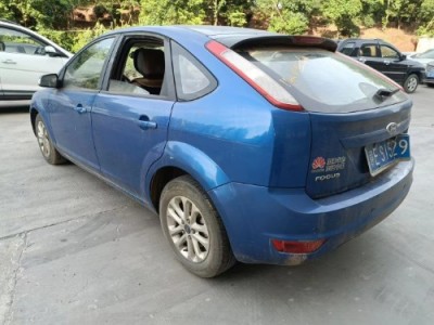 16年福特福克斯小型车