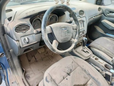 16年福特福克斯小型车