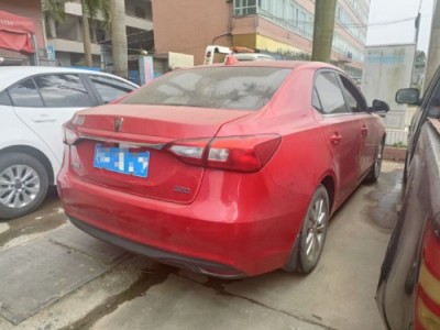 16年荣威荣威360小型车