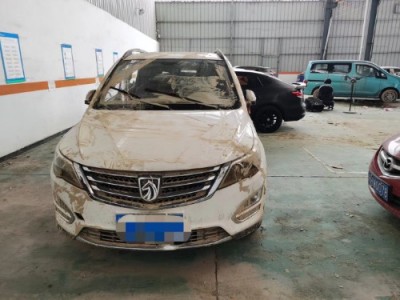 16年宝骏宝骏560SUV