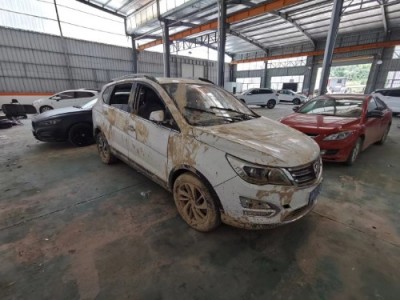 16年宝骏宝骏560SUV