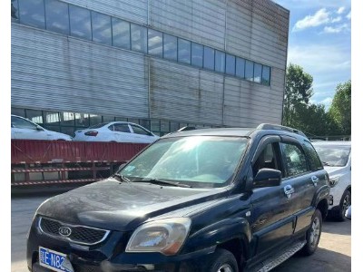 12年起亚狮跑SUV