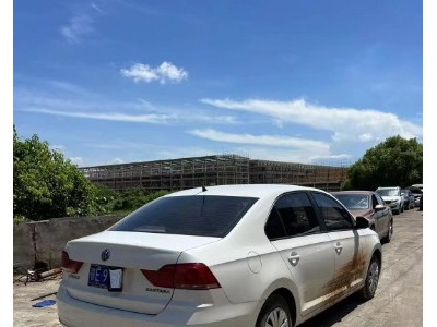 19年大众桑塔纳中型车
