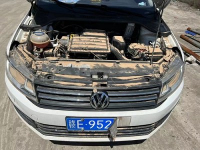 19年大众桑塔纳中型车