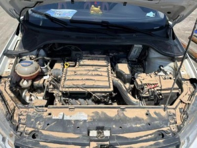 19年大众桑塔纳中型车