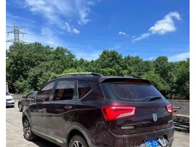 16年宝骏宝骏560中型车
