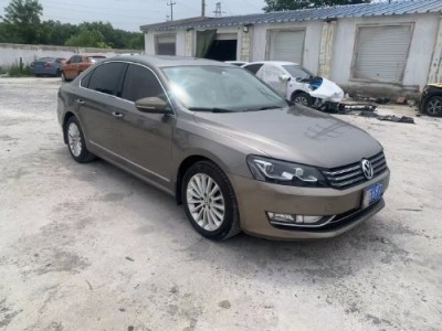 14年大众帕萨特中型车