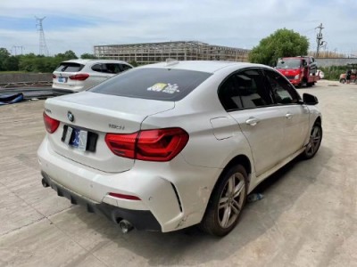 22年宝马宝马1系小型车