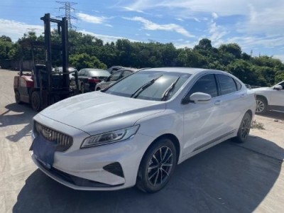 20年吉利博瑞小型车