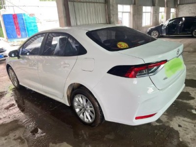 21年丰田卡罗拉小型车