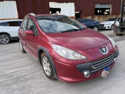 13年标致标致307小型车