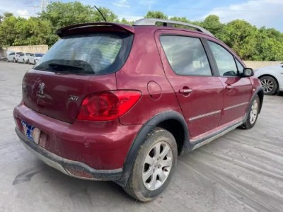 13年标致标致307小型车