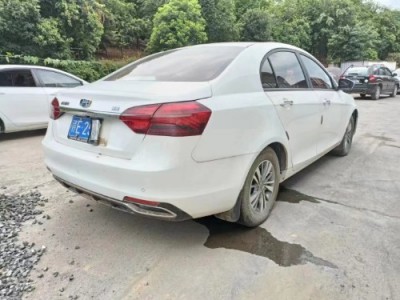 18年吉利帝豪小型车