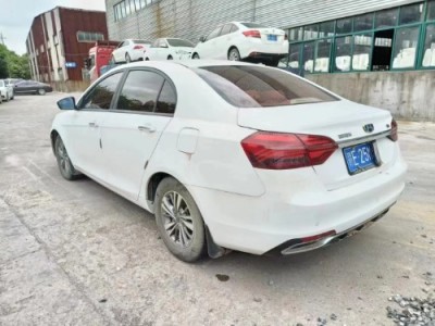 18年吉利帝豪小型车