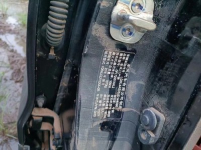 18年日产逍客中型车