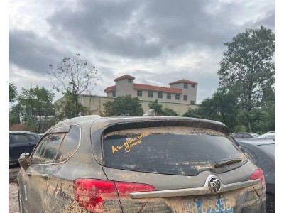 16年别克昂科威中型车