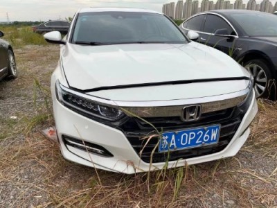 20年本田雅阁小型车