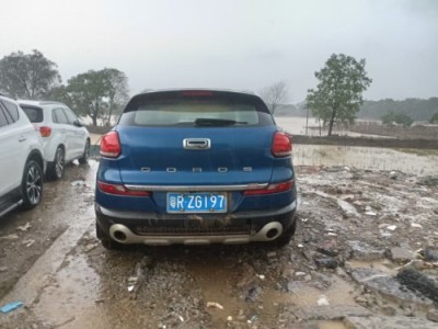 17年观致观致5中型车