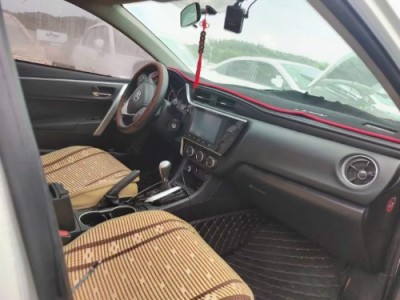 18年丰田雷凌中型车