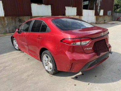 19年丰田雷凌中型车