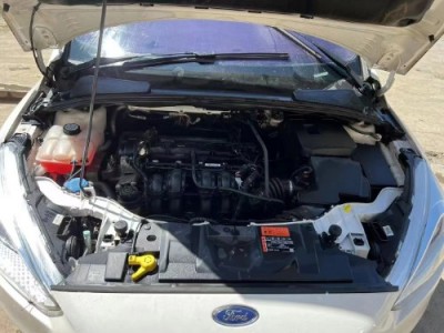 16年福特福克斯小型车