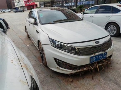 12年起亚起亚K5小型车