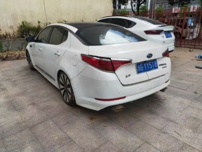 12年起亚起亚K5小型车