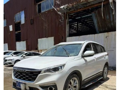 18年一汽森雅R8SUV