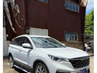 18年一汽森雅R8SUV