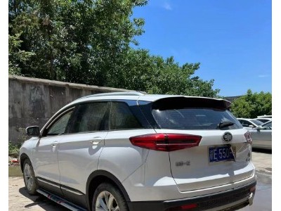 18年一汽森雅R8SUV