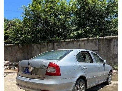 14年斯柯达明锐小型车