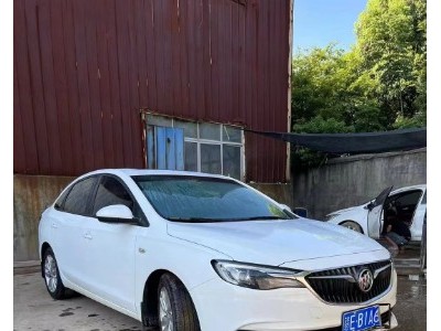 22年别克英朗中型车