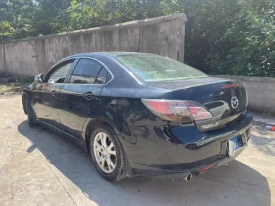 13年马自达睿翼小型车