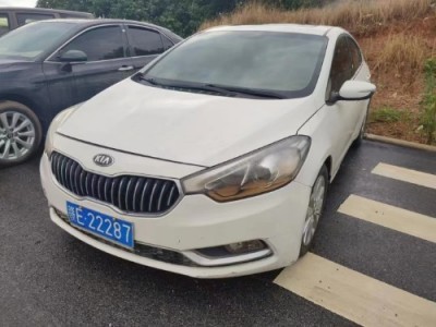 14年起亚起亚K3小型车