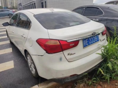 14年起亚起亚K3小型车