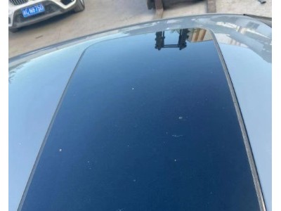 22年现代伊兰特小型车