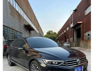20年大众迈腾小型车