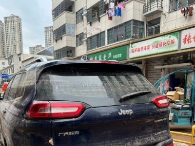 18年Jeep自由光SUV
