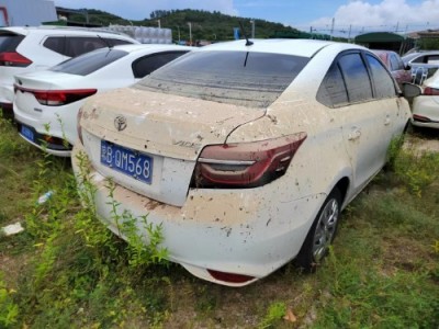 21年丰田威驰中型车