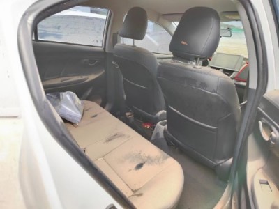 21年丰田威驰中型车