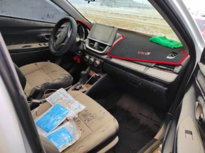 21年丰田威驰中型车