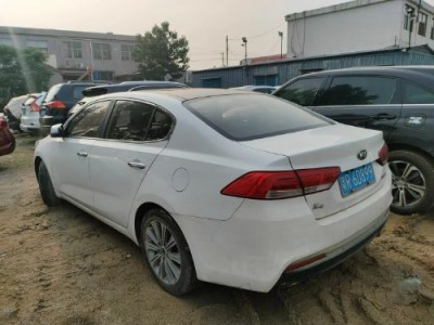 15年起亚K4小型车