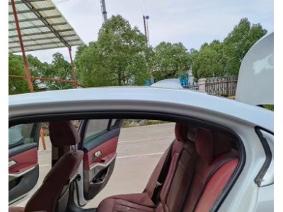 22年宝马宝马3系小型车