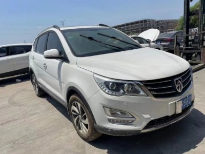 16年宝骏宝骏560SUV