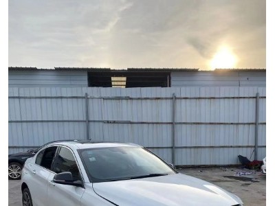18年宝马宝马1系小型车