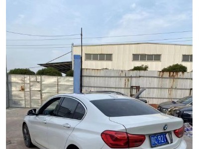 18年宝马宝马1系小型车
