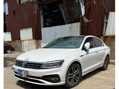 18年大众凌渡小型车