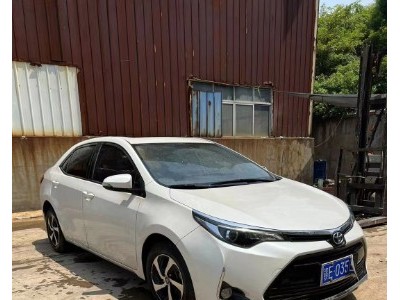 18年丰田雷凌中型车