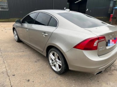 14年沃尔沃沃尔沃S60L中型车