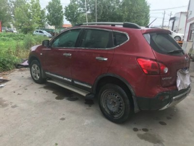 13年日产逍客SUV